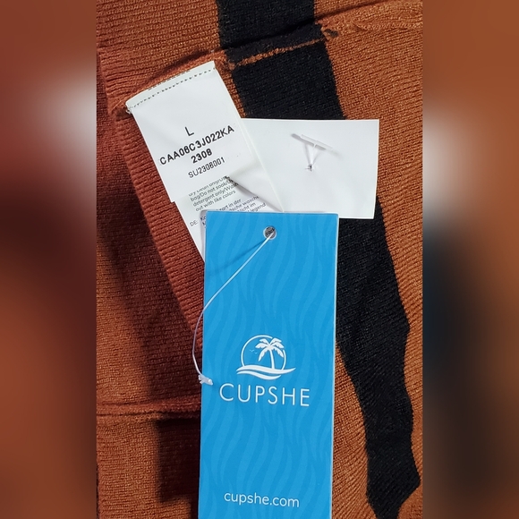 CUPSHE Women's Round Neck Long Sleeve Ribbed Knitted Winter Sweater Dress - Picture 5 of 5